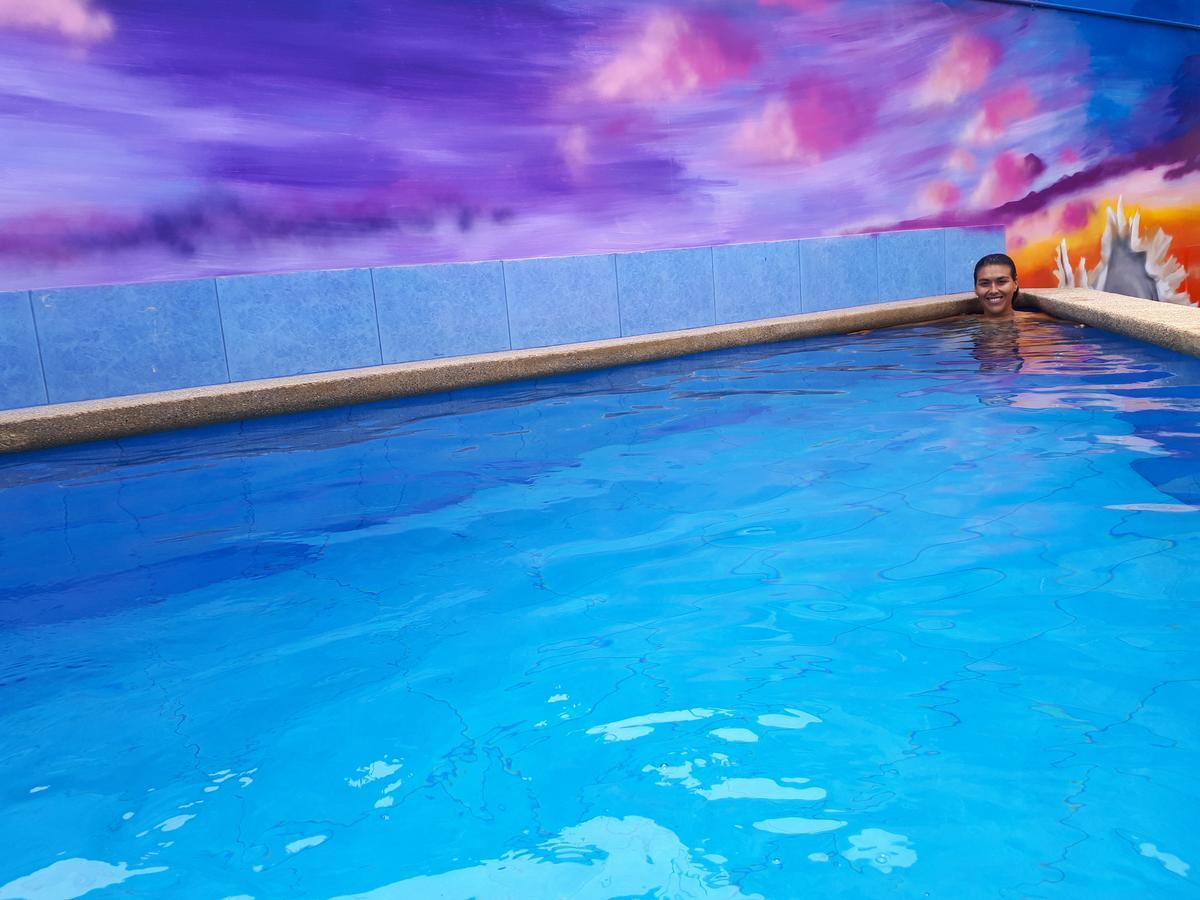 Aotea Hostel Икике Екстериор снимка
