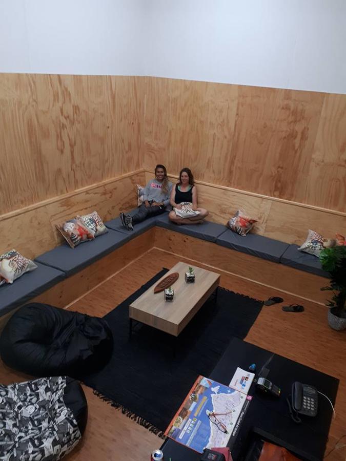 Aotea Hostel Икике Екстериор снимка